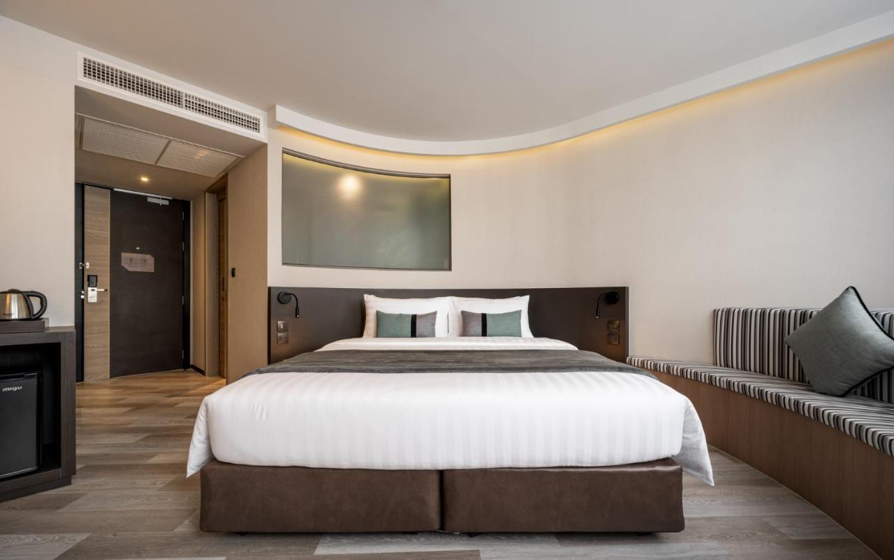 Seekers Finders Rama IV Hotel Surestay Collection By BW 방콕 외부 사진