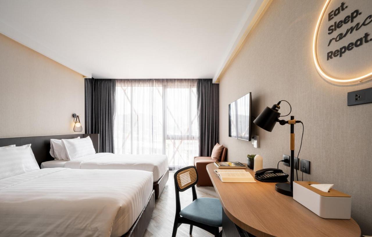 Seekers Finders Rama IV Hotel Surestay Collection By BW 방콕 외부 사진