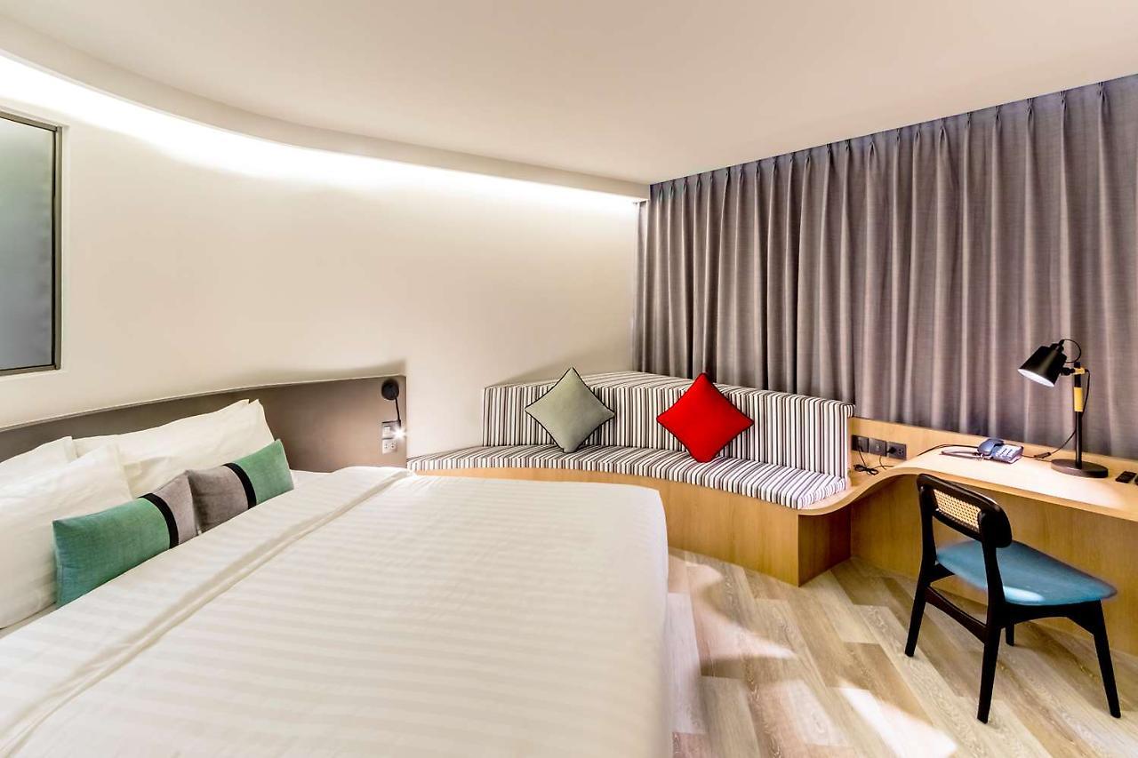 Seekers Finders Rama IV Hotel Surestay Collection By BW 방콕 외부 사진