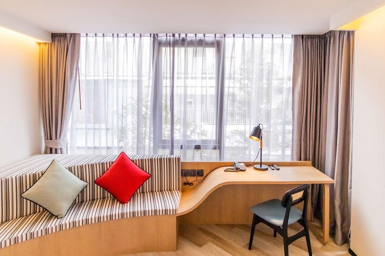 Seekers Finders Rama IV Hotel Surestay Collection By BW 방콕 외부 사진